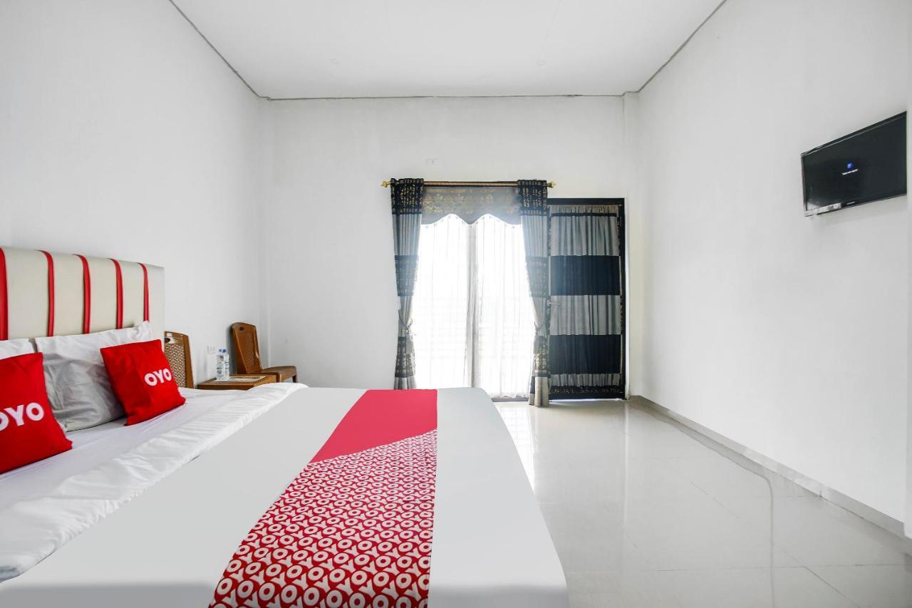 Oyo 2246 Anjung Bang Oking Hotel & Resort Pasarpulaupisang Zewnętrze zdjęcie
